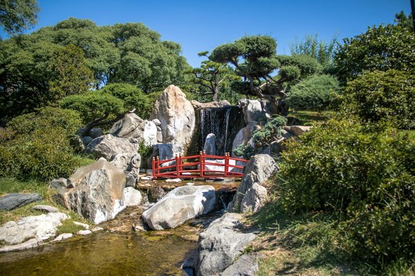 Comment organiser une visite des plus beaux jardins zen au Japon : itinéraires et périodes idéales ?